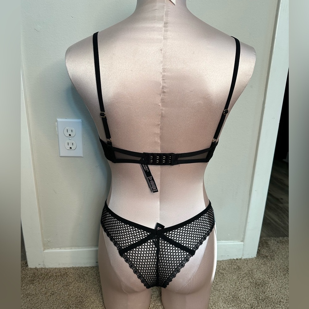 Fishnet set - Picture 3 of 4
